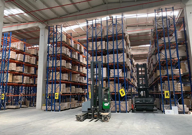 Drive-in Depo Raf Sistemi